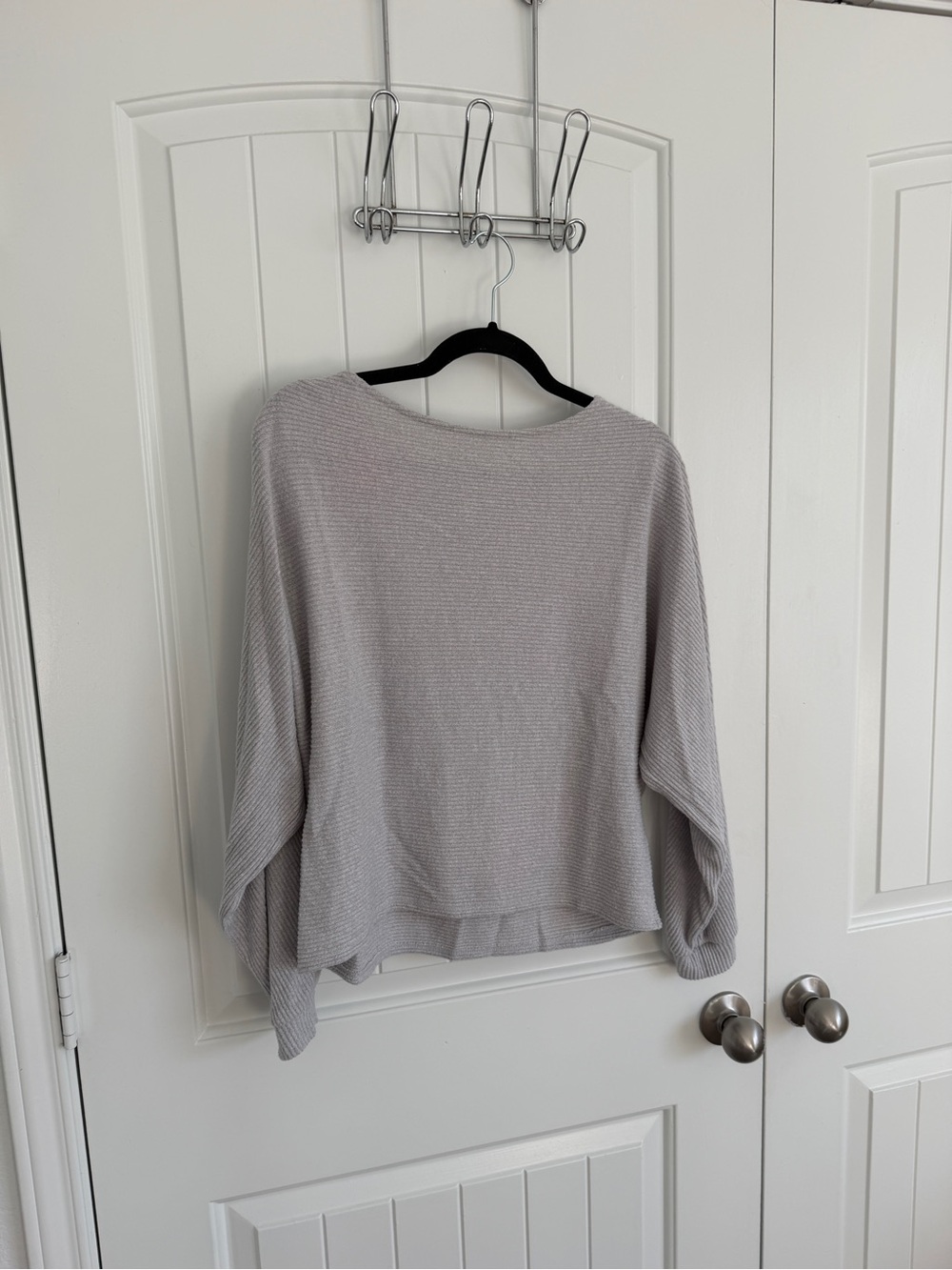 EXPRESS Light Gray Women's Knit Sweater